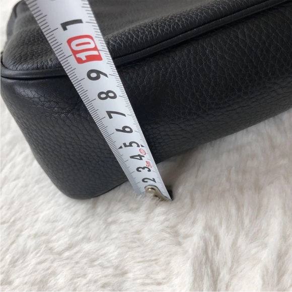 Gucci Black Leather Shoulder Bag - Picture 15 of 16